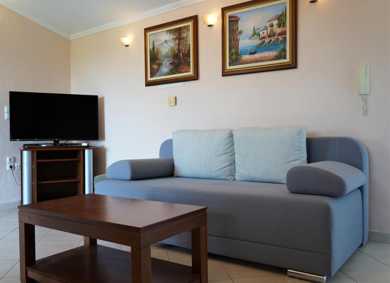 Villa Ilias Parga Exterior photo