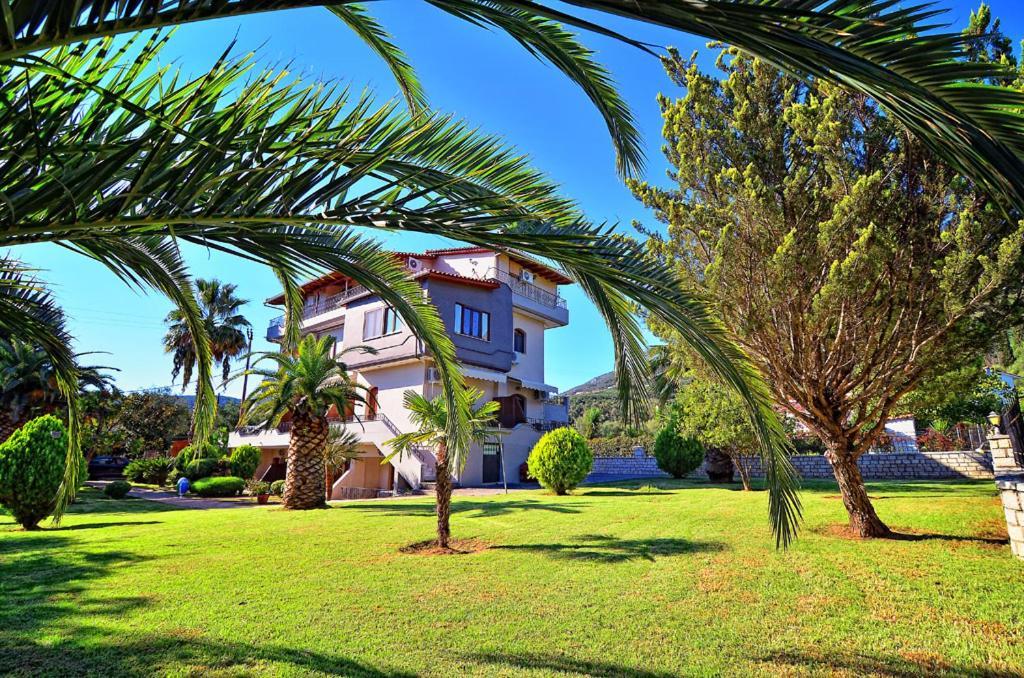 Villa Ilias Parga Exterior photo